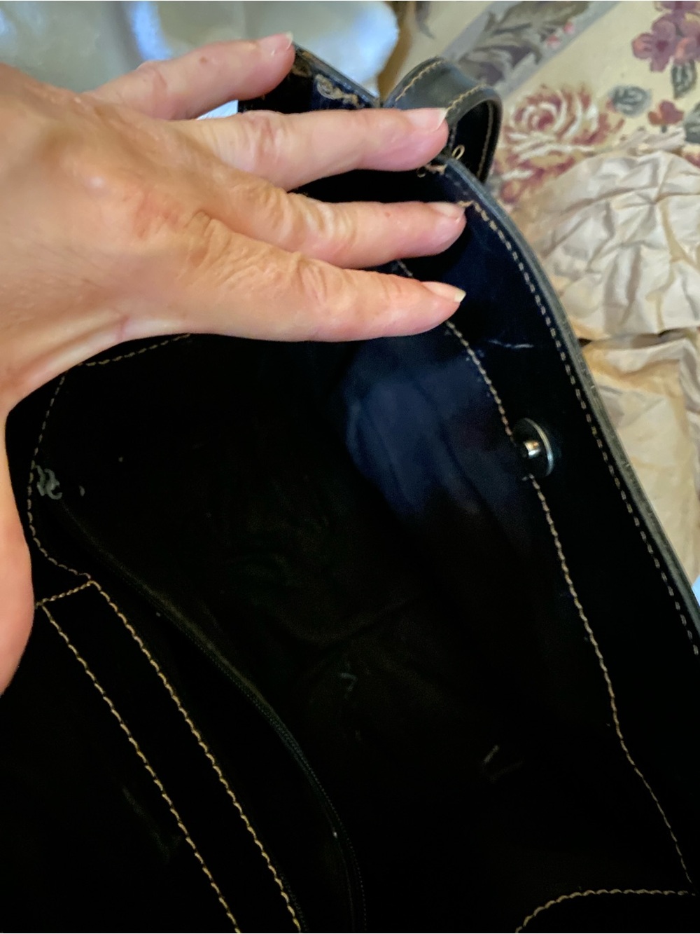 kate spade Black Leather Shoulder Bag with Logo Emboss - Picture 4 of 4